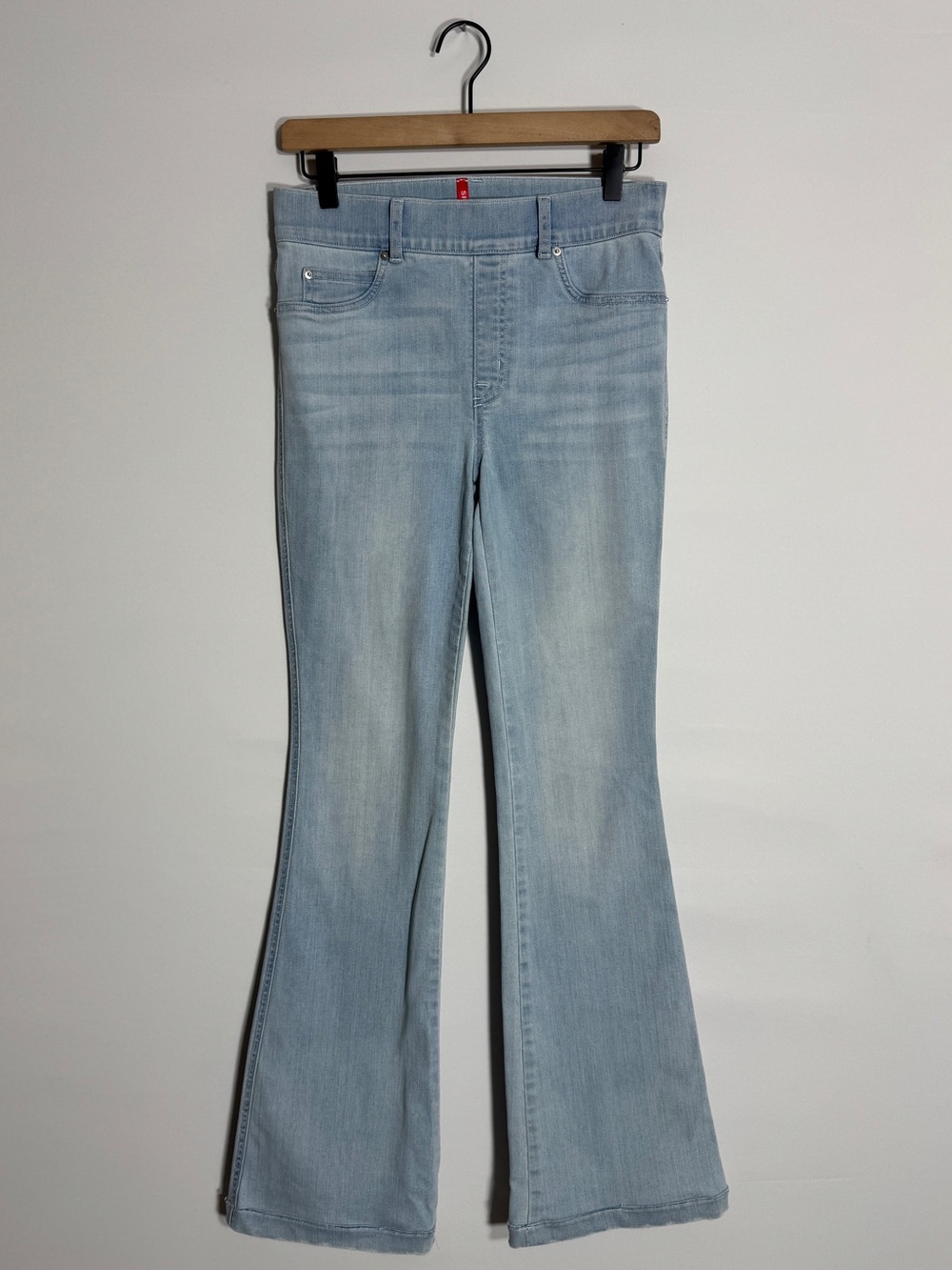 WJ26 {Spanx} Light Blue Pull On Elastic Waist High Rise Flare Denim Jeans